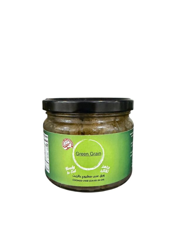 Cooked vine leaves in oil
